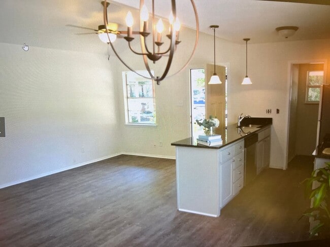 Photo - LIVINGSTON2701-03 Unit 2701