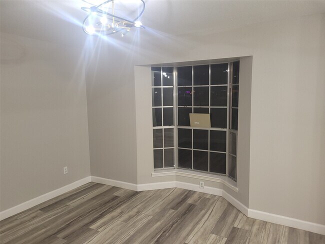 Photo - 13923 Ivymount Dr