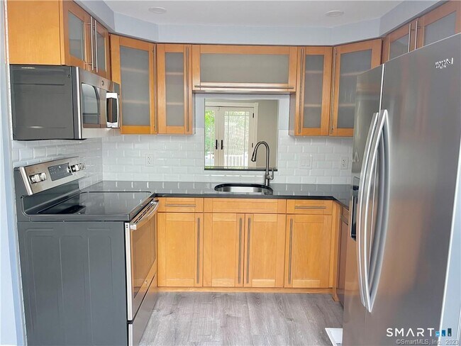 Photo - 35 Seaside Ave Unit APT 35