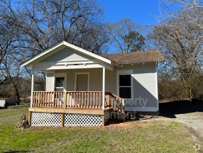 Building Photo - 108 1st St Rental