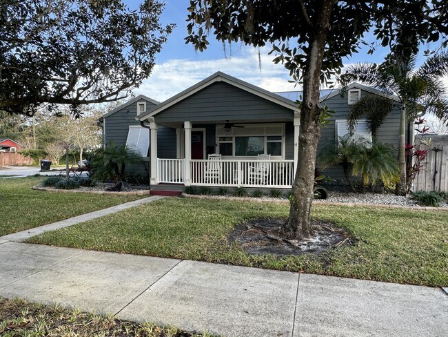 Photo - 1345 W Smith St