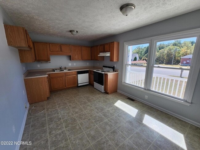 Photo - 3550 Lubbock Dr