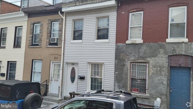 Building Photo - 134 Hudson St Rental
