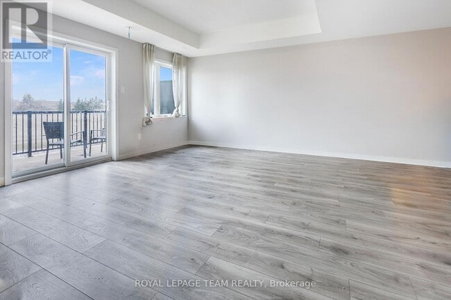 Photo - 966 Chapman Mills Dr