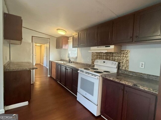 Photo - 151 Ed Brown St