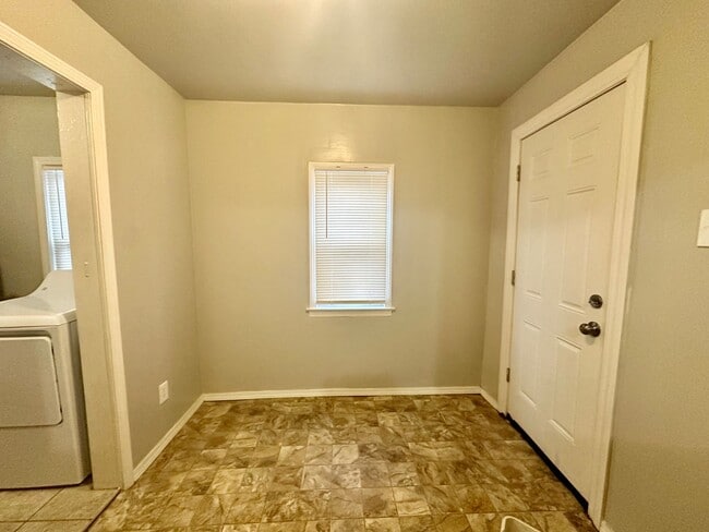 Photo - 8133 Timken Ave