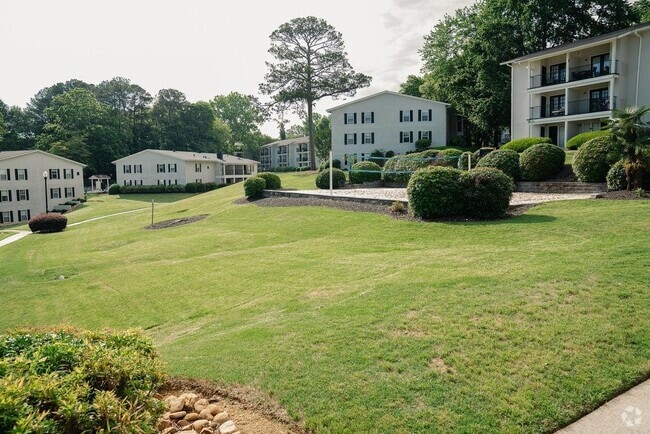 Building Photo - 1150 Collier Rd NW Unit A6 Rental
