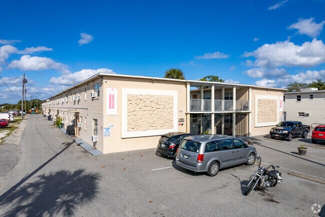 Rose Garden Apartments - Rose Garden Apartments