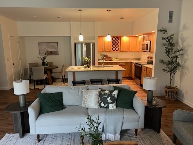 Photo - 2819 Hidden Dr