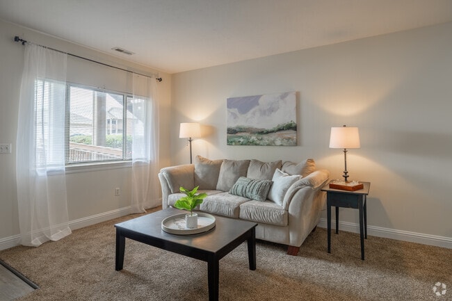 2BD, 2BA - 950SF