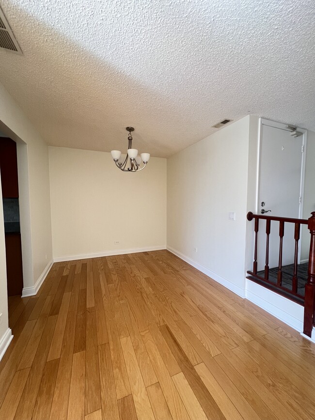 Photo - 247 Coventry Cir