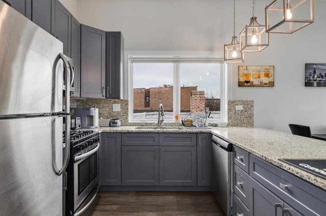 Photo - 2248 W Taylor St