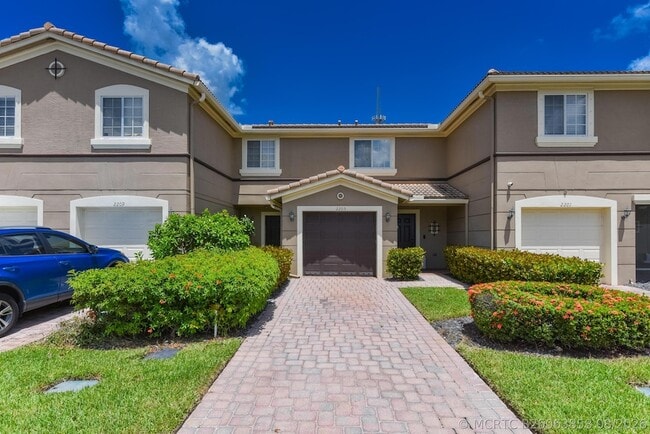 Photo - 2205 Marshfield Ct