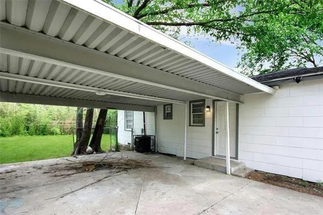 Photo - 3109 Hunter St