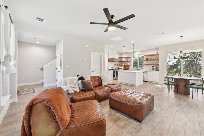 Photo - 25 Woodacre Dr