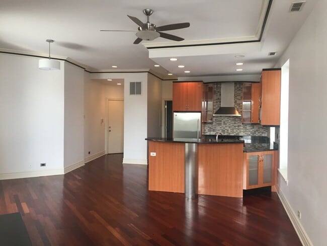 Photo - 36 S Ashland Ave Unit 303