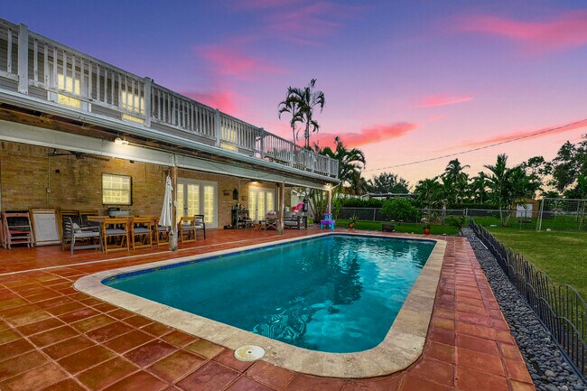 Photo - 3179 Hoylake Rd