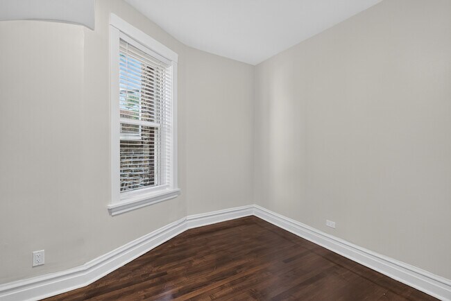 Photo - 3023 W Wellington Ave