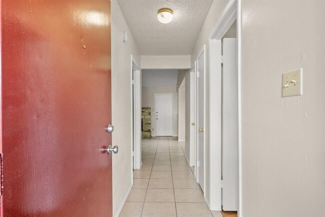 Photo - 818 Sirocco Dr