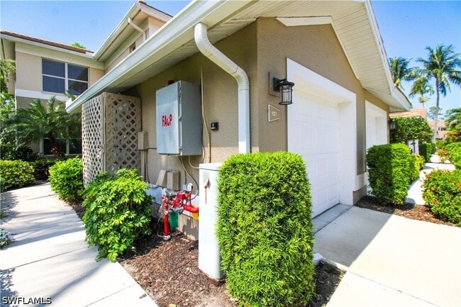 Photo - 817 Carrick Bend Cir Unit 101