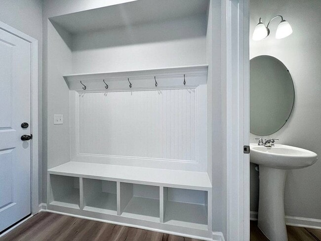 Photo - 139 Siebold St