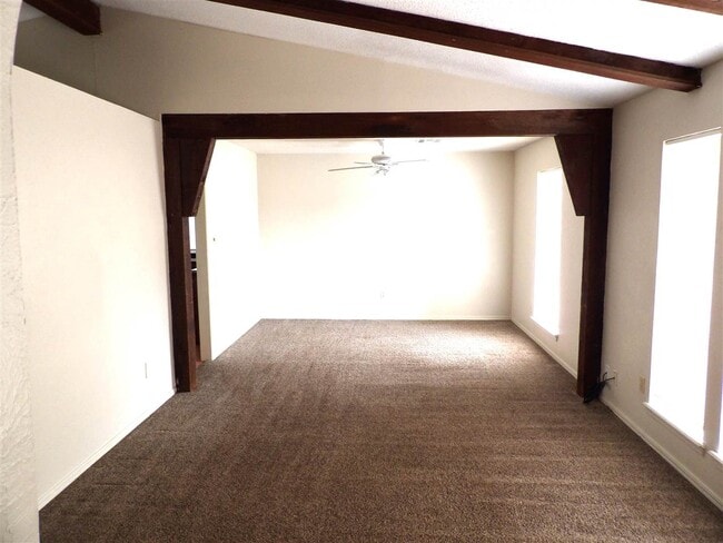 Photo - 4632 NE Dearborn Ave