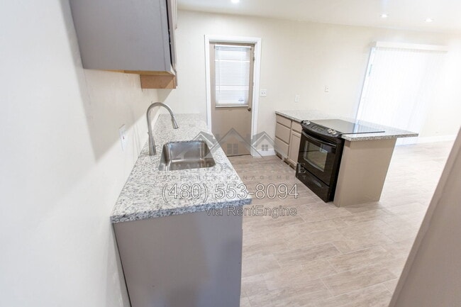 Photo - 2533 E Blanche Dr