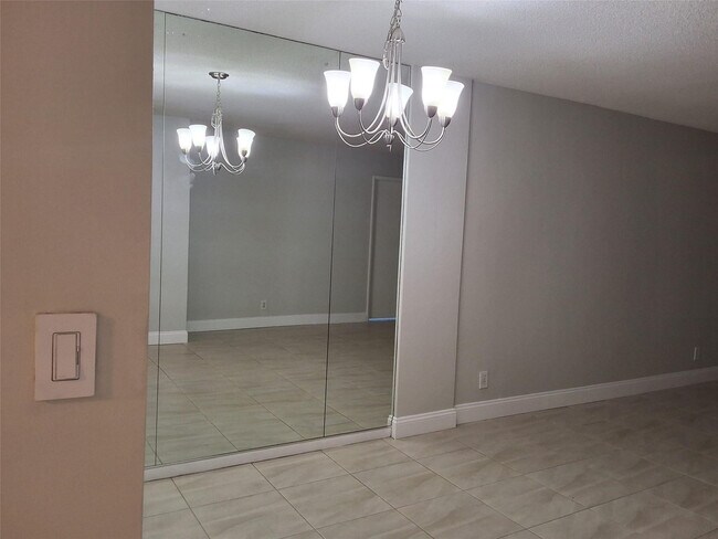 Photo - 4500 N Federal Hwy Unit 121C