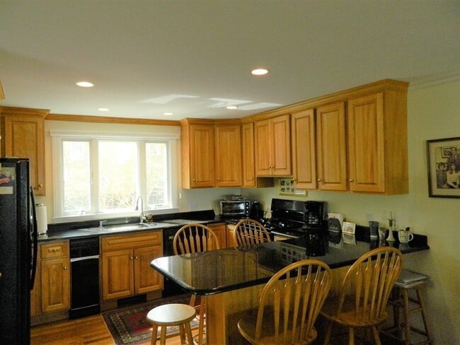 Photo - 7 Leslie Cove