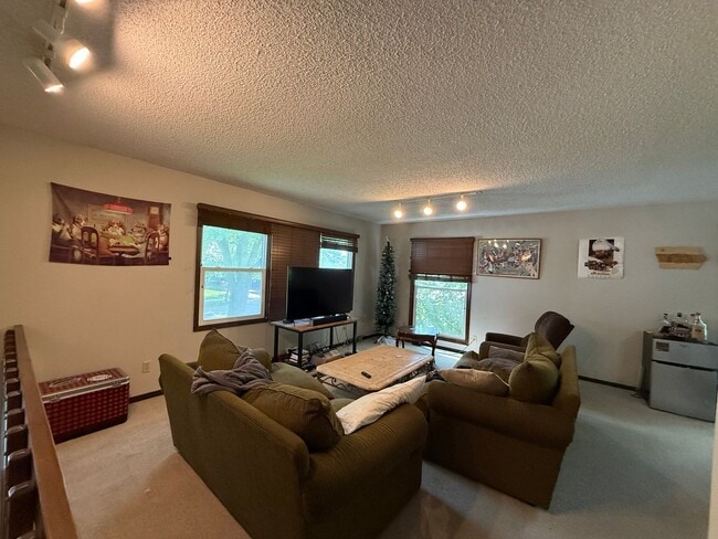 Photo - 21 Highland Dr