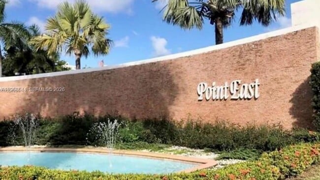 Building Photo - 2855 Leonard Dr Unit H202