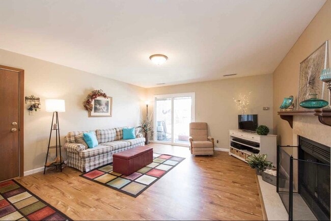 Photo - 9621 Merrillville Rd Unit 201