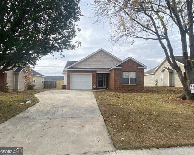 Photo - 230 Stirling Bridge Dr