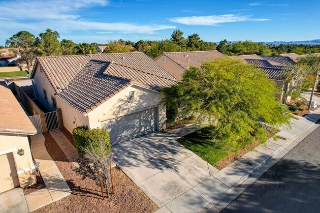 Photo - 1 Story in Summerlin - Fresh Carpet, Paint, and Luxury Plank!