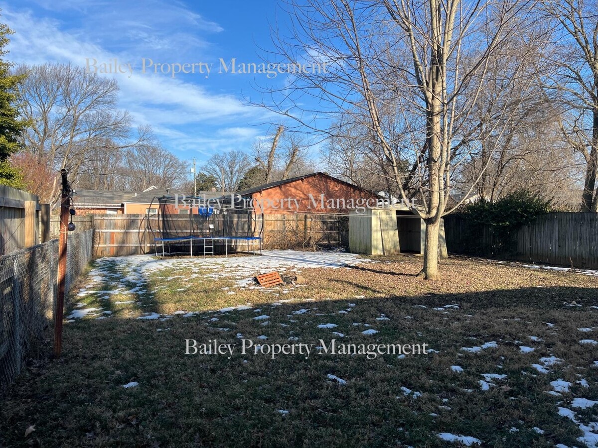 Photo - 1613 Pershing Ave