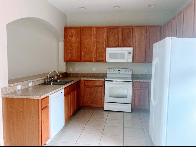 Photo - 11811 Deer Path Way