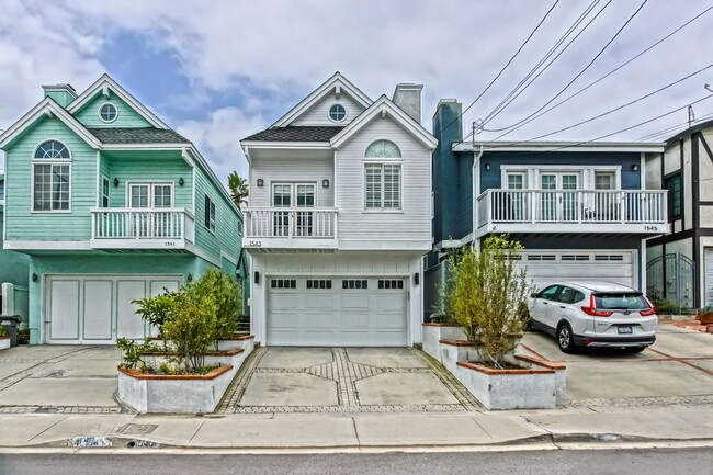 Building Photo - BEAUTIFULLY REMODELED, HIGH-END REDONDO HILLS HOME W/ AMAZING GREAT ROOM LIVING SPACE, 2 BALCONIE...