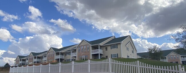 Building Photo - Hawks Ridge Apartments