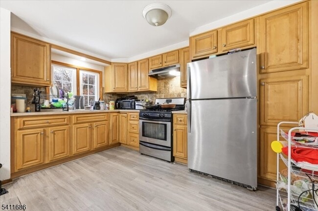 Photo - 42 Bergen Blvd