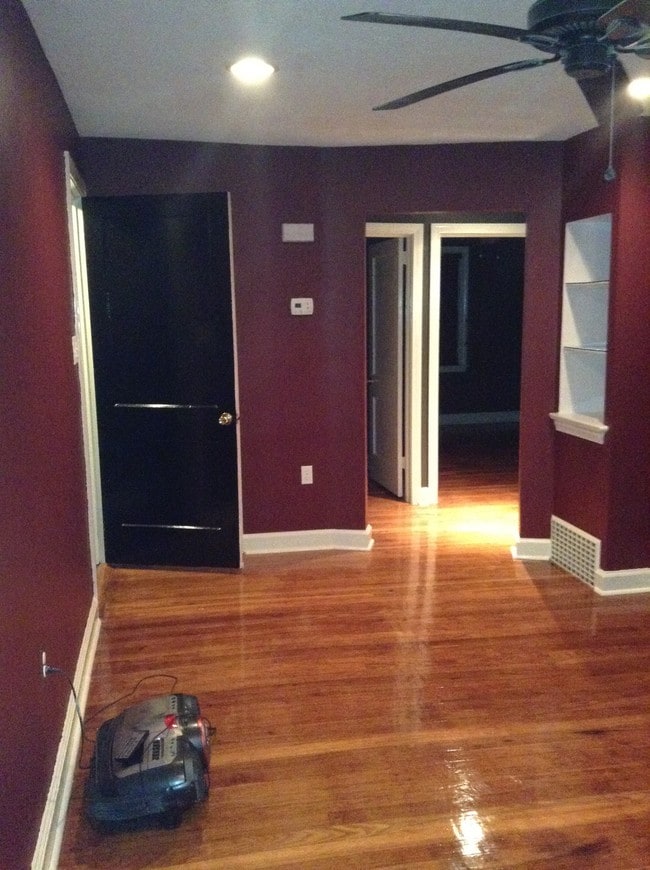 Photo - 241 E Township Line Rd Apartments