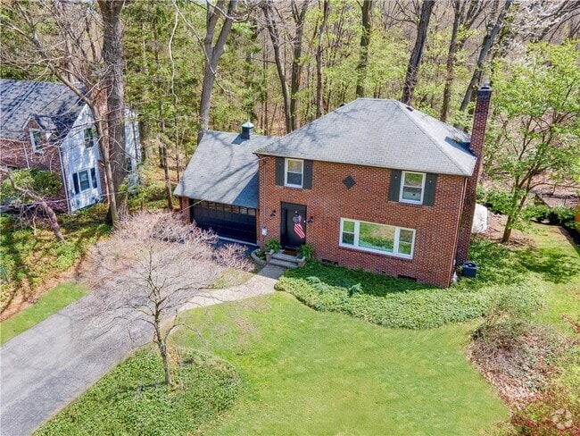 Building Photo - 288 Oakridge Dr Rental