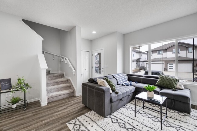 Photo - 1227-1216 16 Ave NW