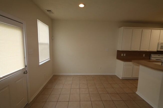 14418 Fairbuff Ln