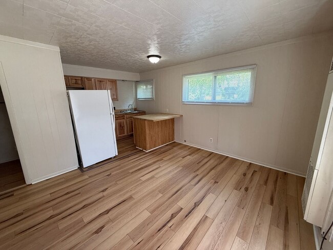 Photo - 529 Steward Ave Unit Apt #3