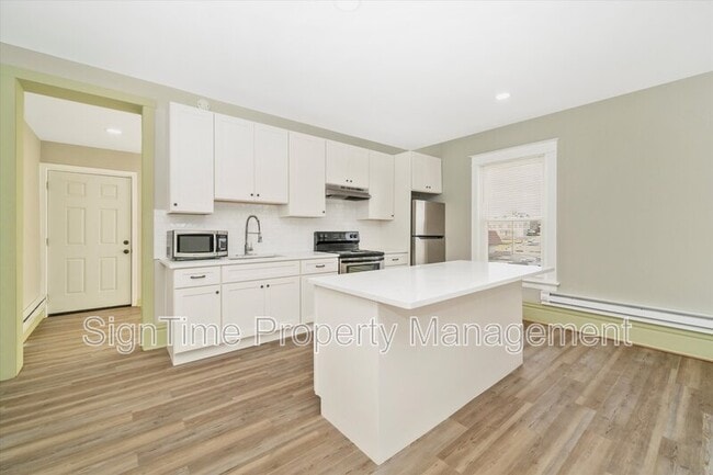 Photo - 25 Wayside Ave