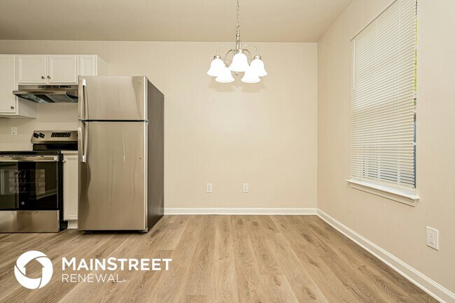 Photo - 80 Lakeview Trail