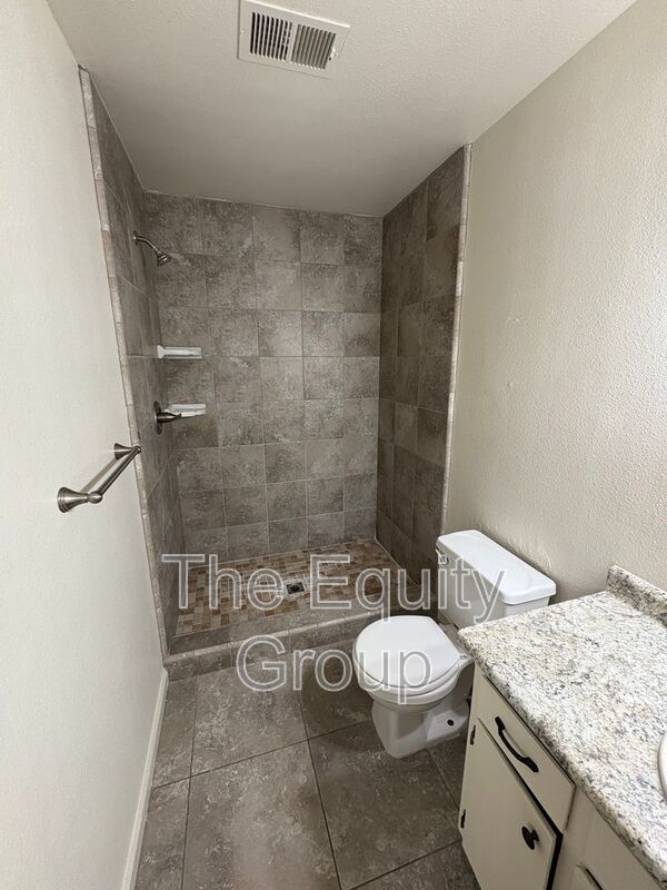 Photo - 1641 S Thomas St