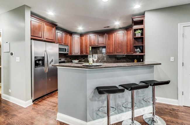 Photo - 453 N May St Unit GN