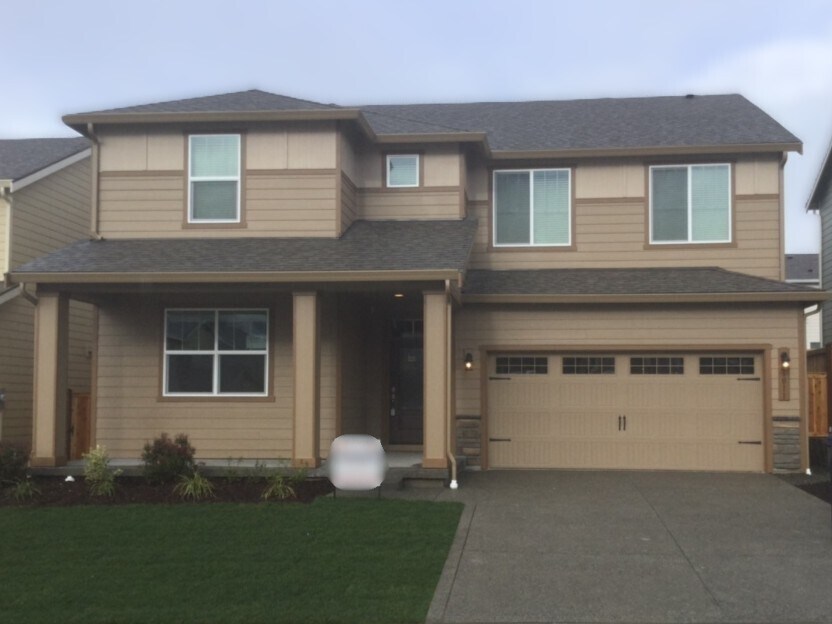 Photo - 1011 Riggs Dr E