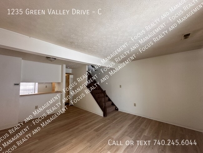 Photo - 1235 Green Valley Dr